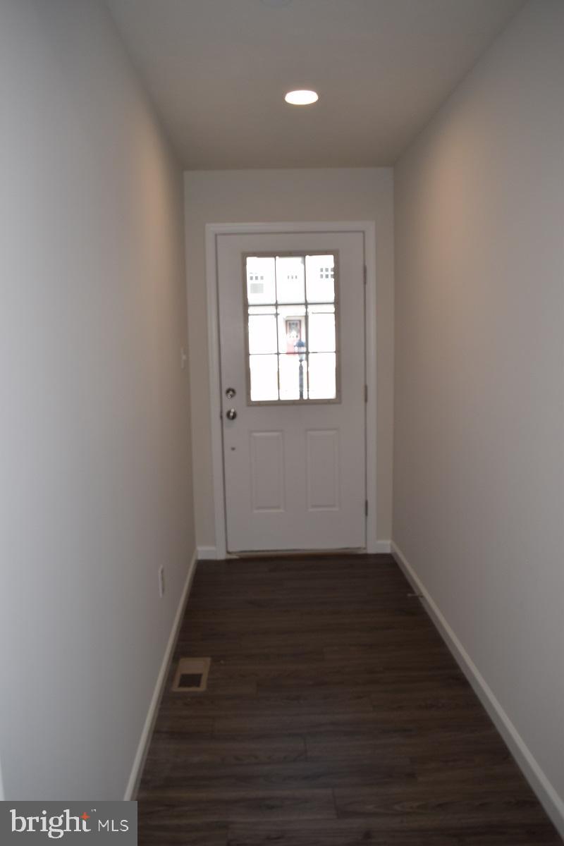 GRAYS POINTE - Residential