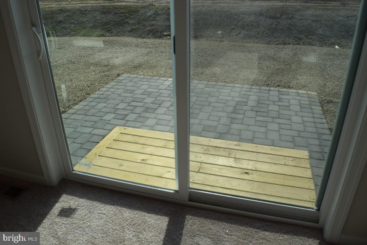 GRAYS POINTE - Residential