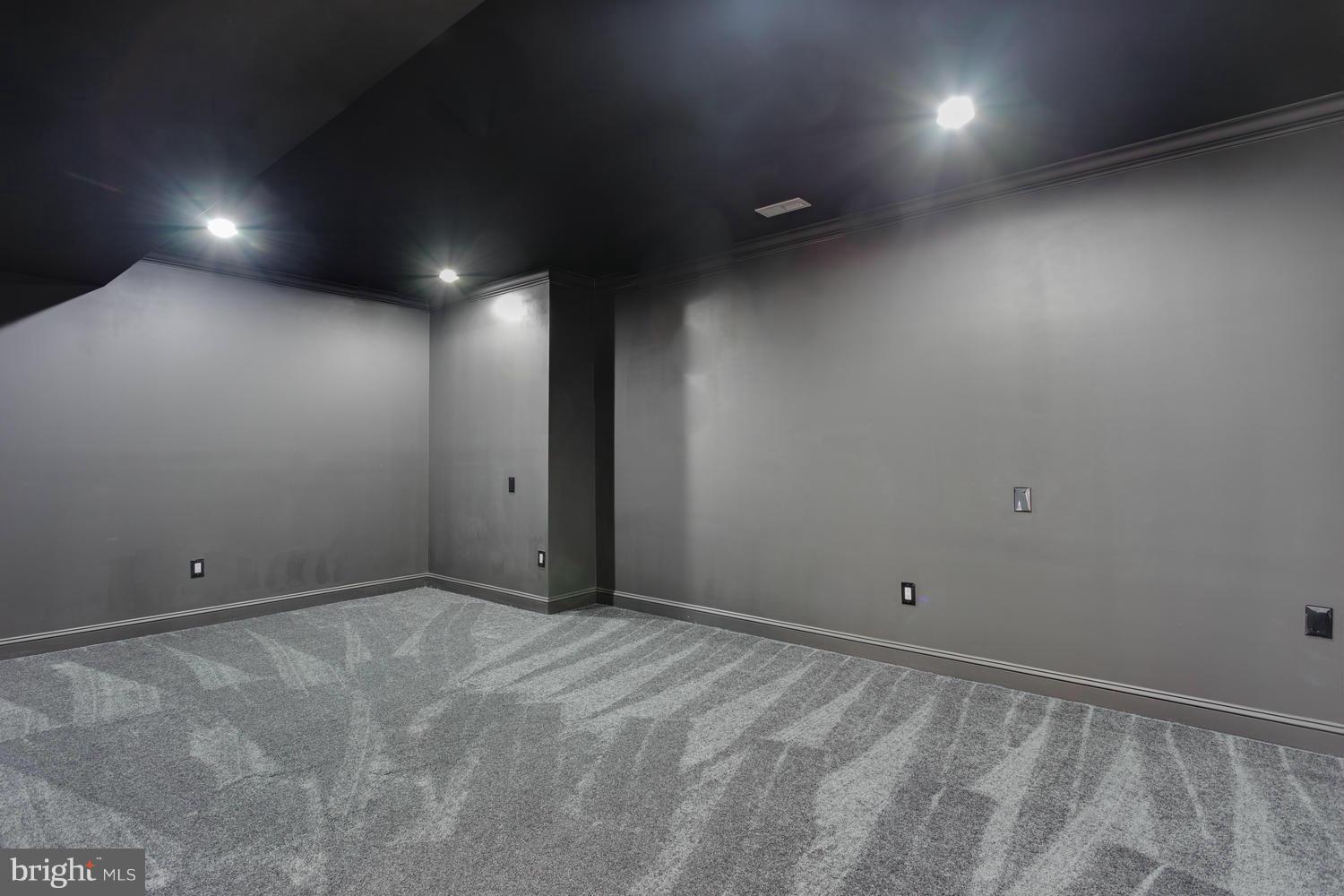 BROYHILL LANGLEY ESTATES - Residential