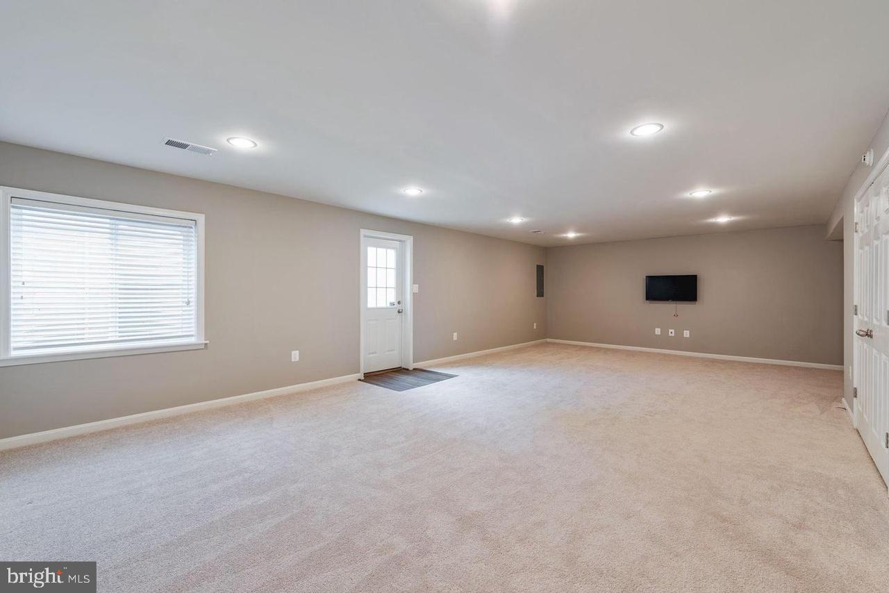 BELMONT ESTATES - Residential