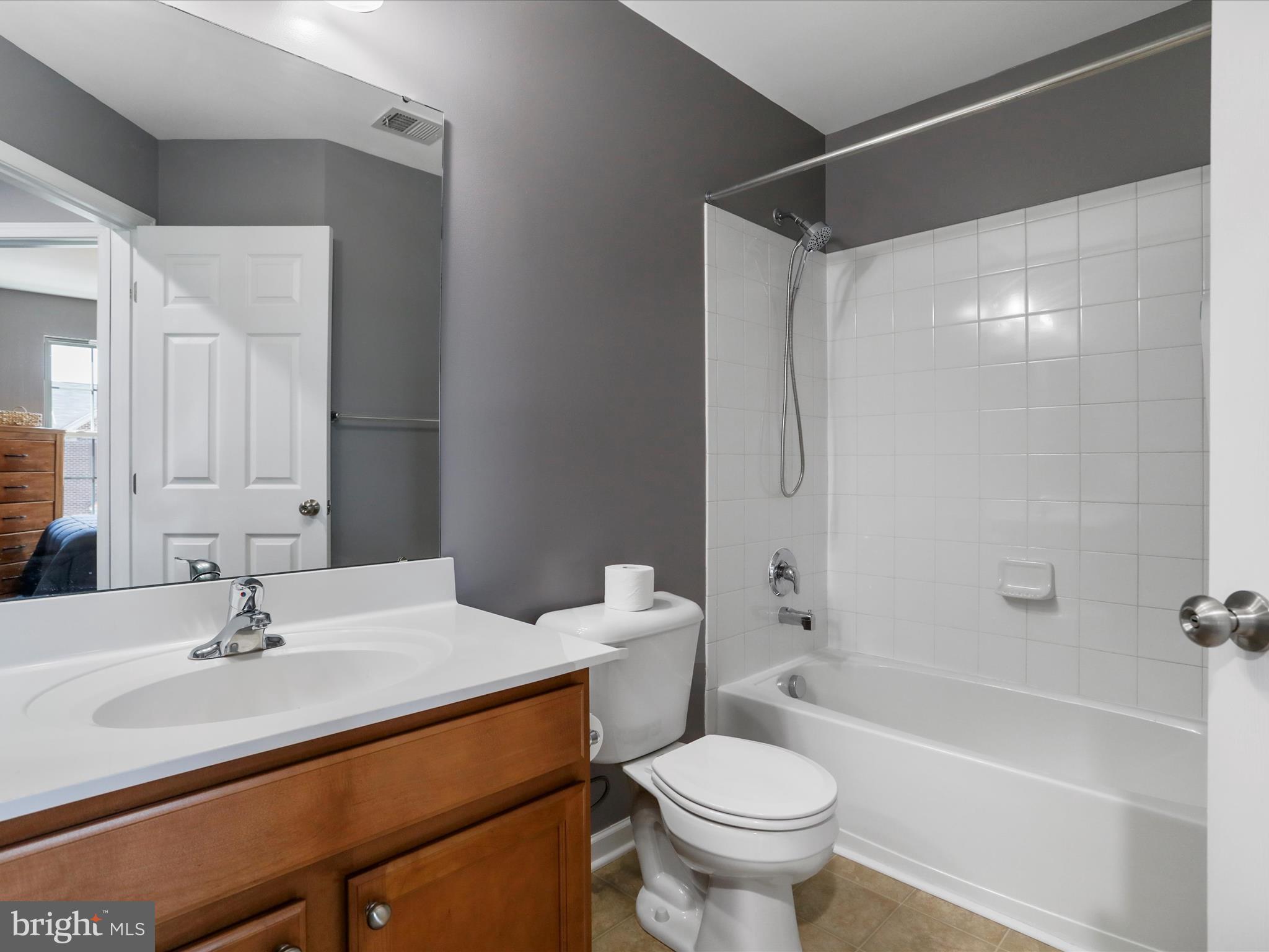 BROOKFIELD - Residential