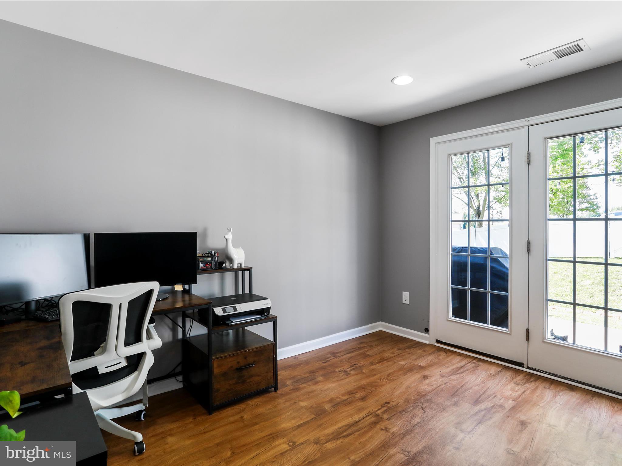 BROOKFIELD - Residential