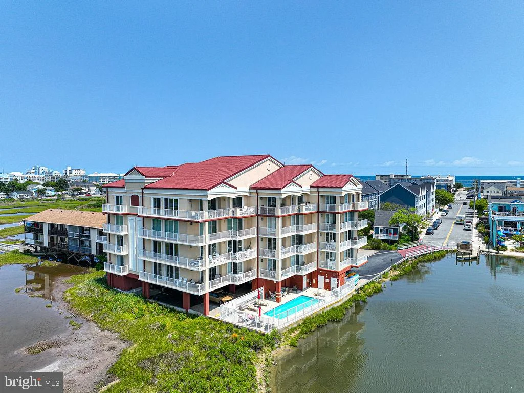 124 75th Street Unit 402