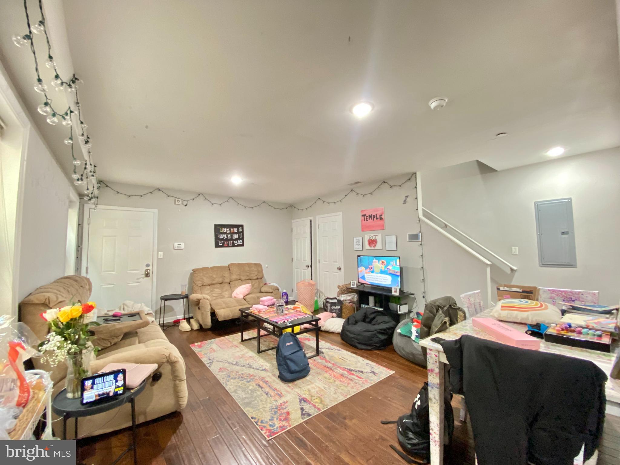 TEMPLE UNIVERSITY - Residential Lease