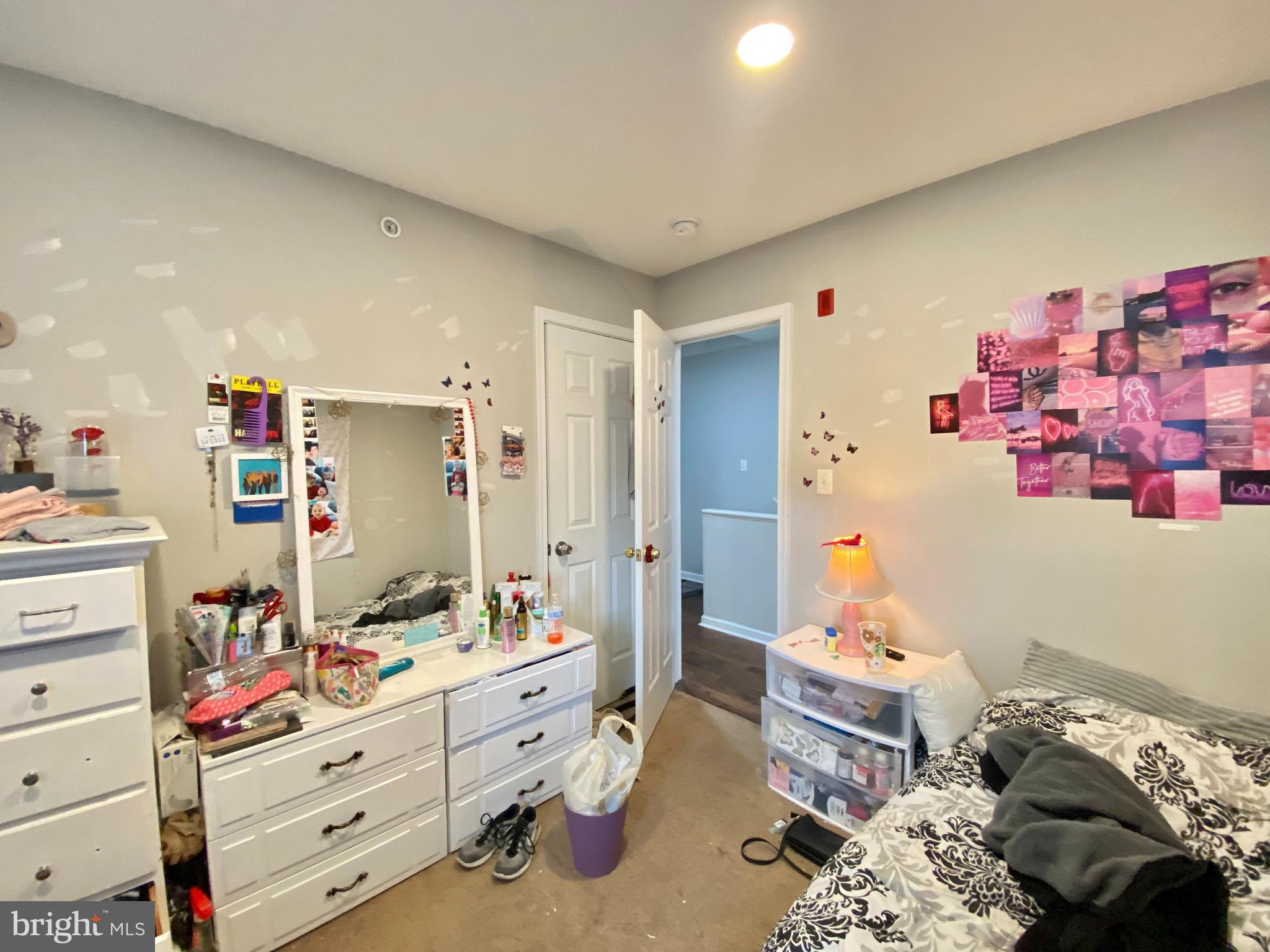 TEMPLE UNIVERSITY - Residential Lease