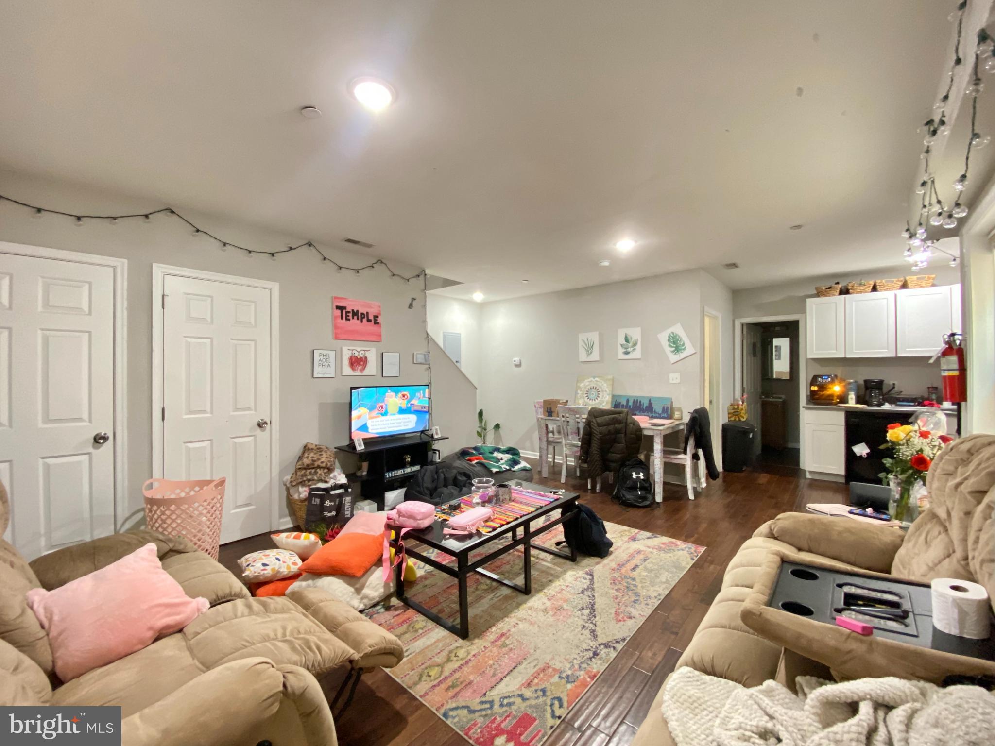 TEMPLE UNIVERSITY - Residential Lease