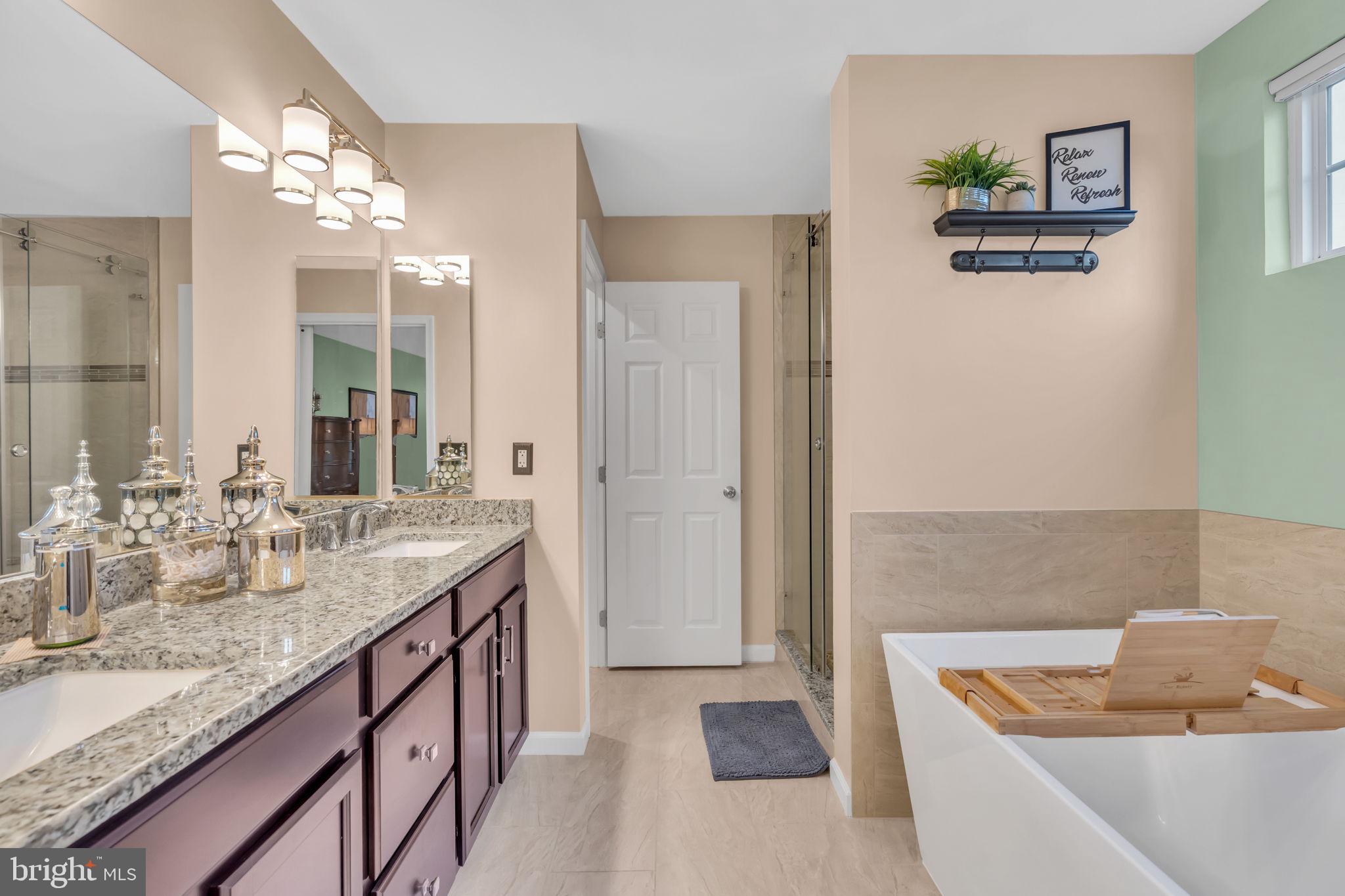 PORT POTOMAC - Residential