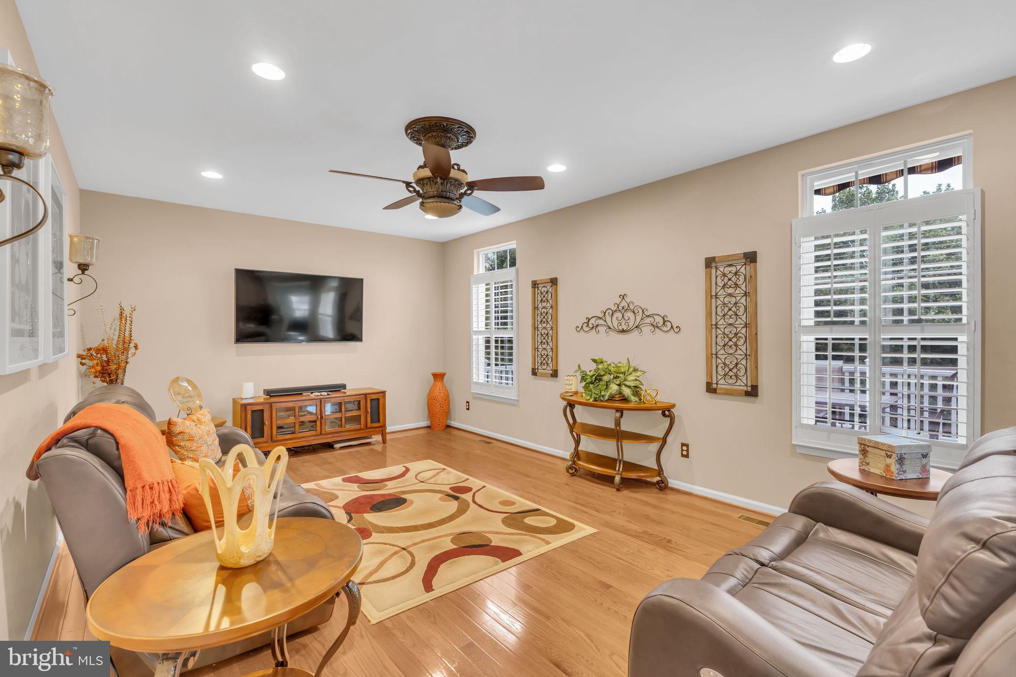 PORT POTOMAC - Residential