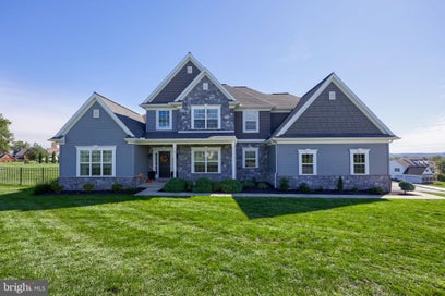 3 CAMELOT LANE WRIGHTSVILLE PA 17368
