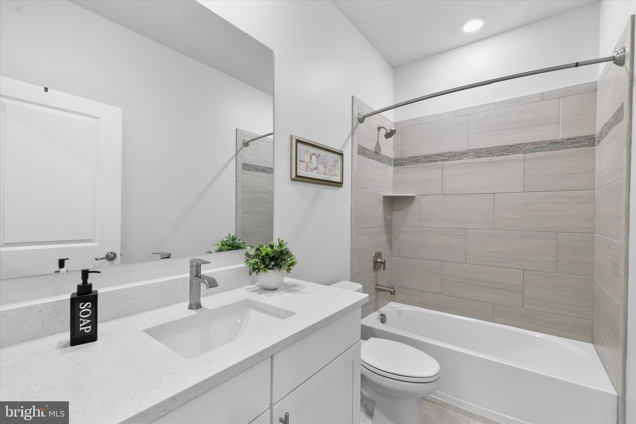 VILLAS AT WALDEN - Residential