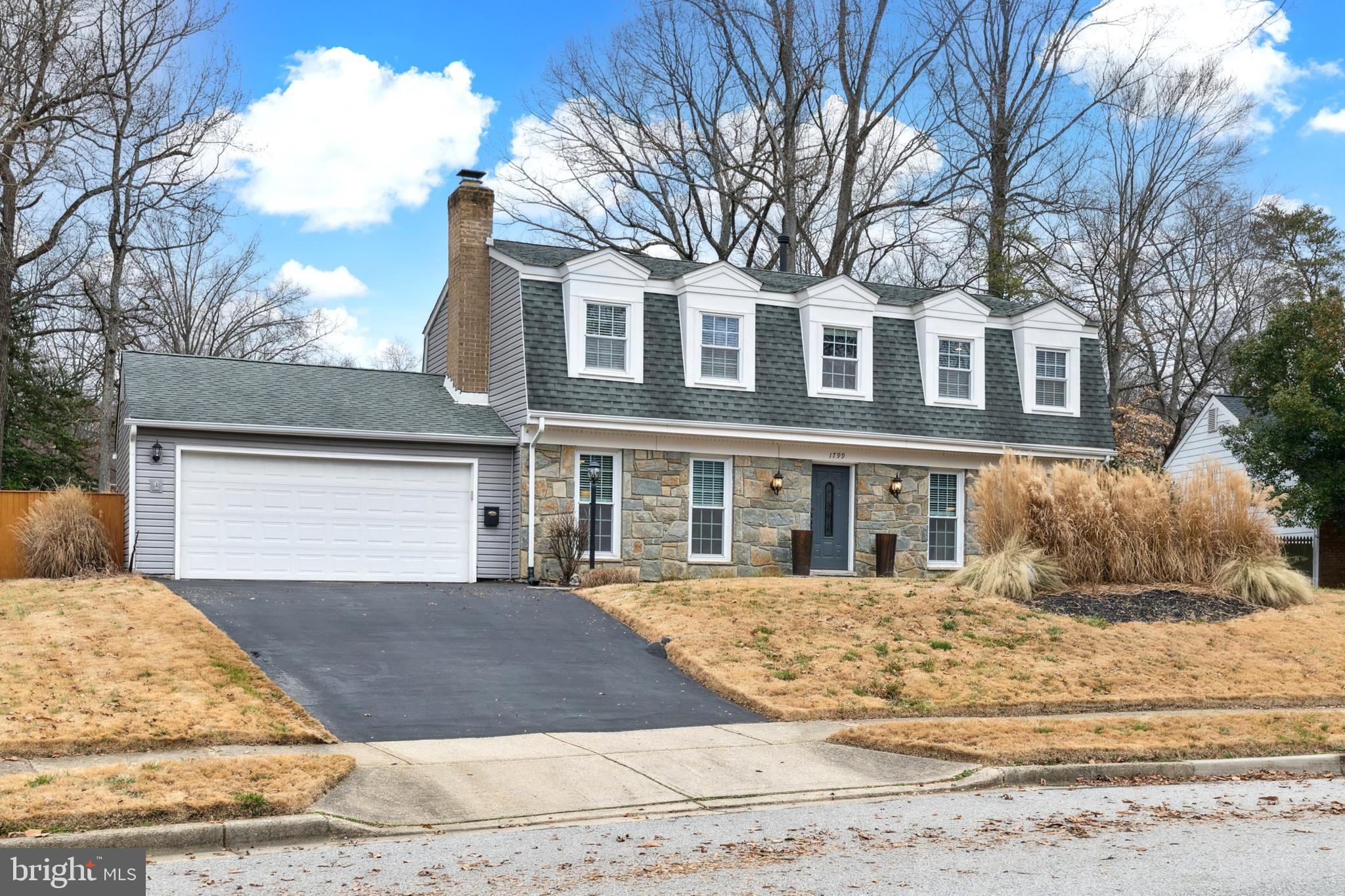 CROFTON TOWNE/PARK - Residential