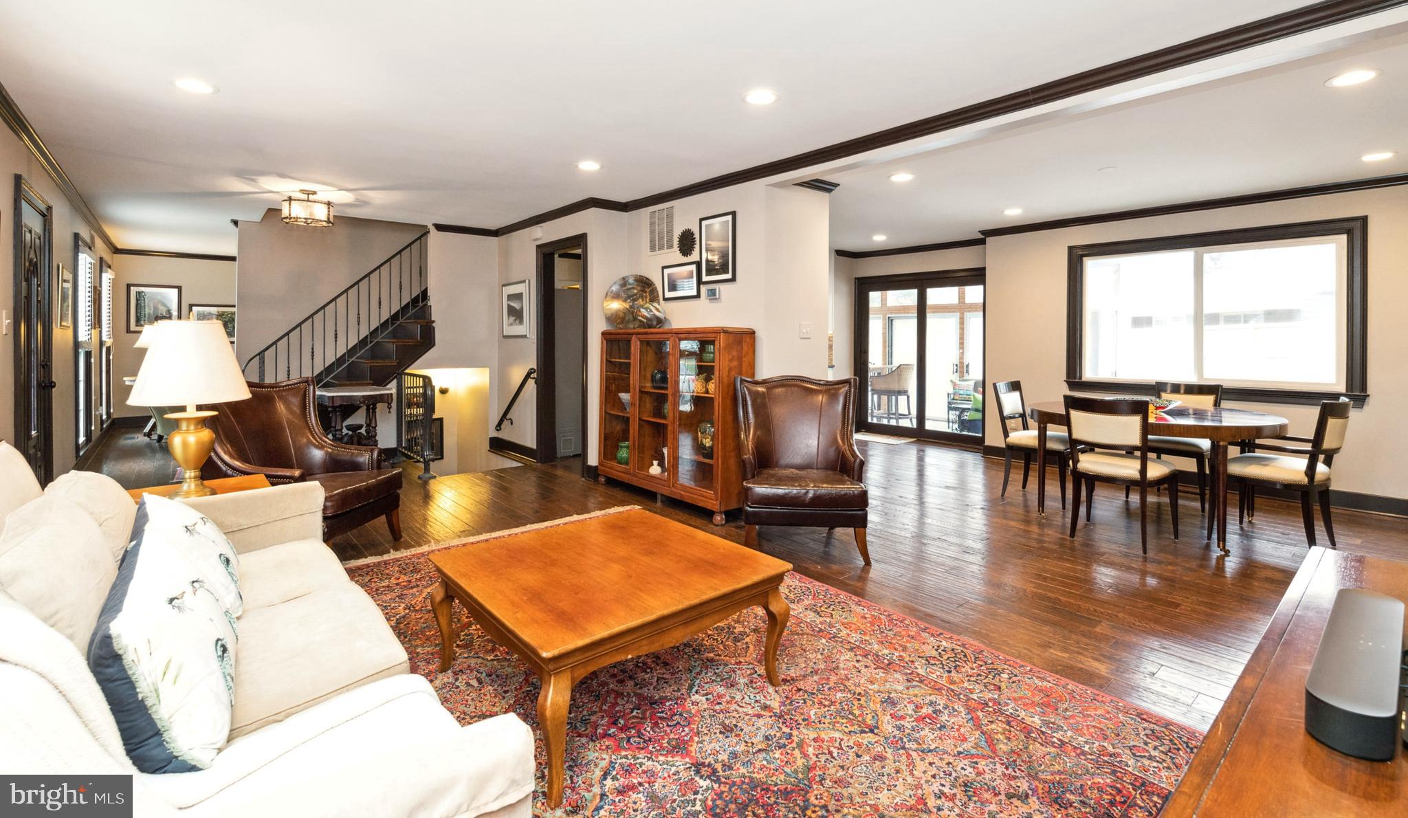 CROFTON TOWNE/PARK - Residential