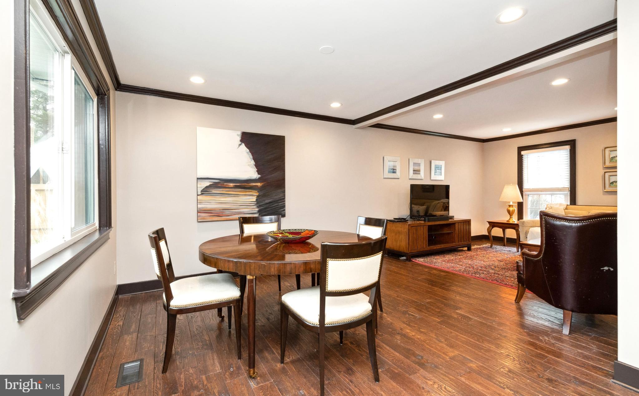 CROFTON TOWNE/PARK - Residential