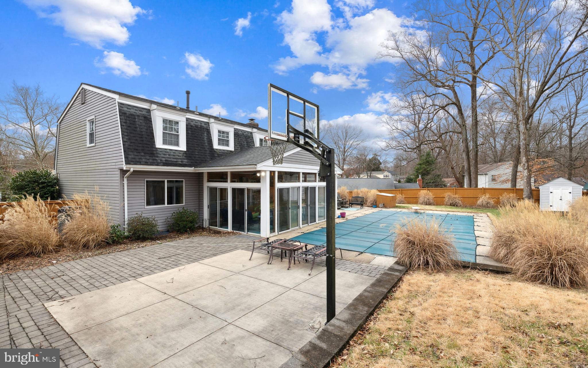 CROFTON TOWNE/PARK - Residential