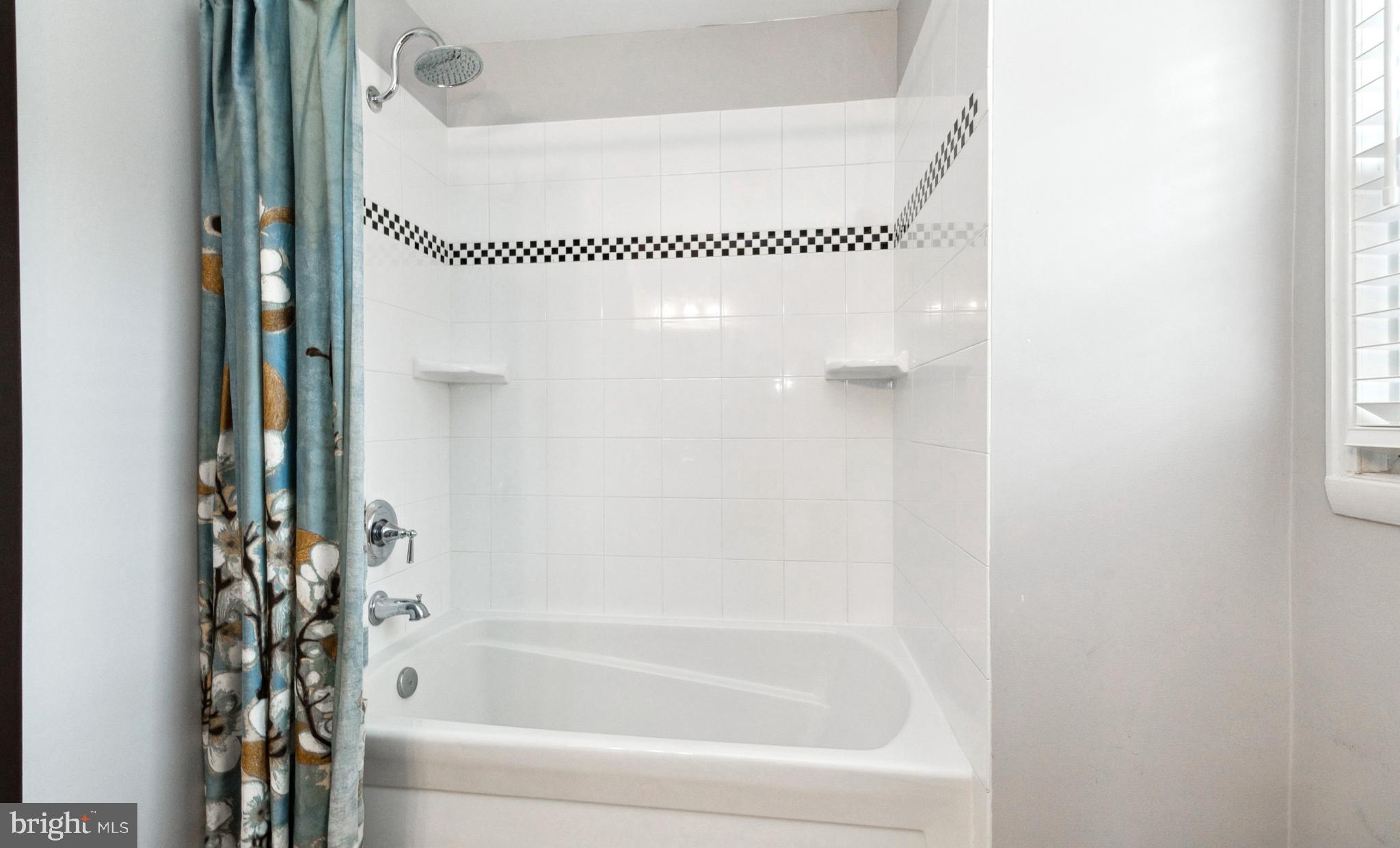 CROFTON TOWNE/PARK - Residential