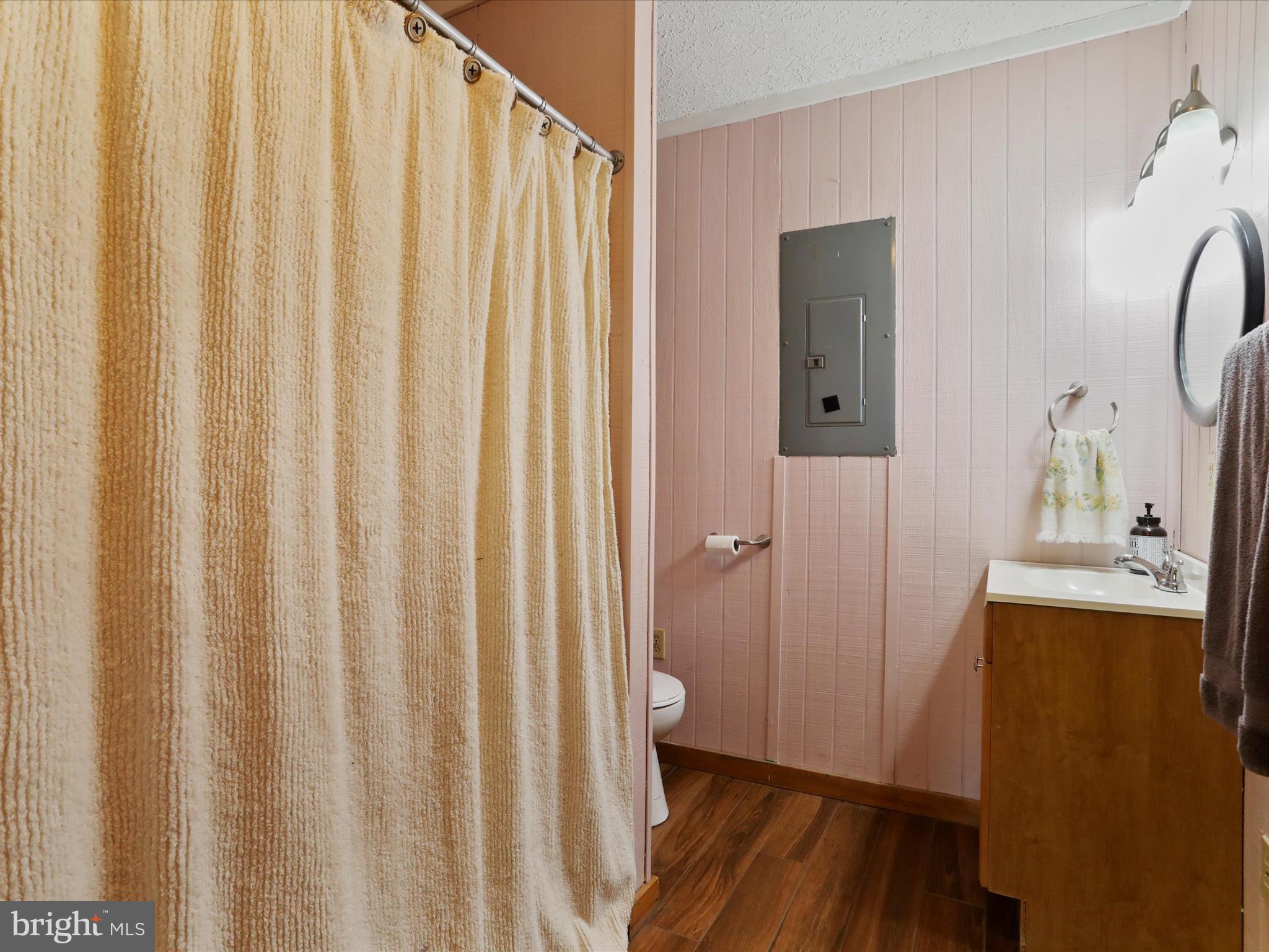 FLOWERWOOD FARM - Residential