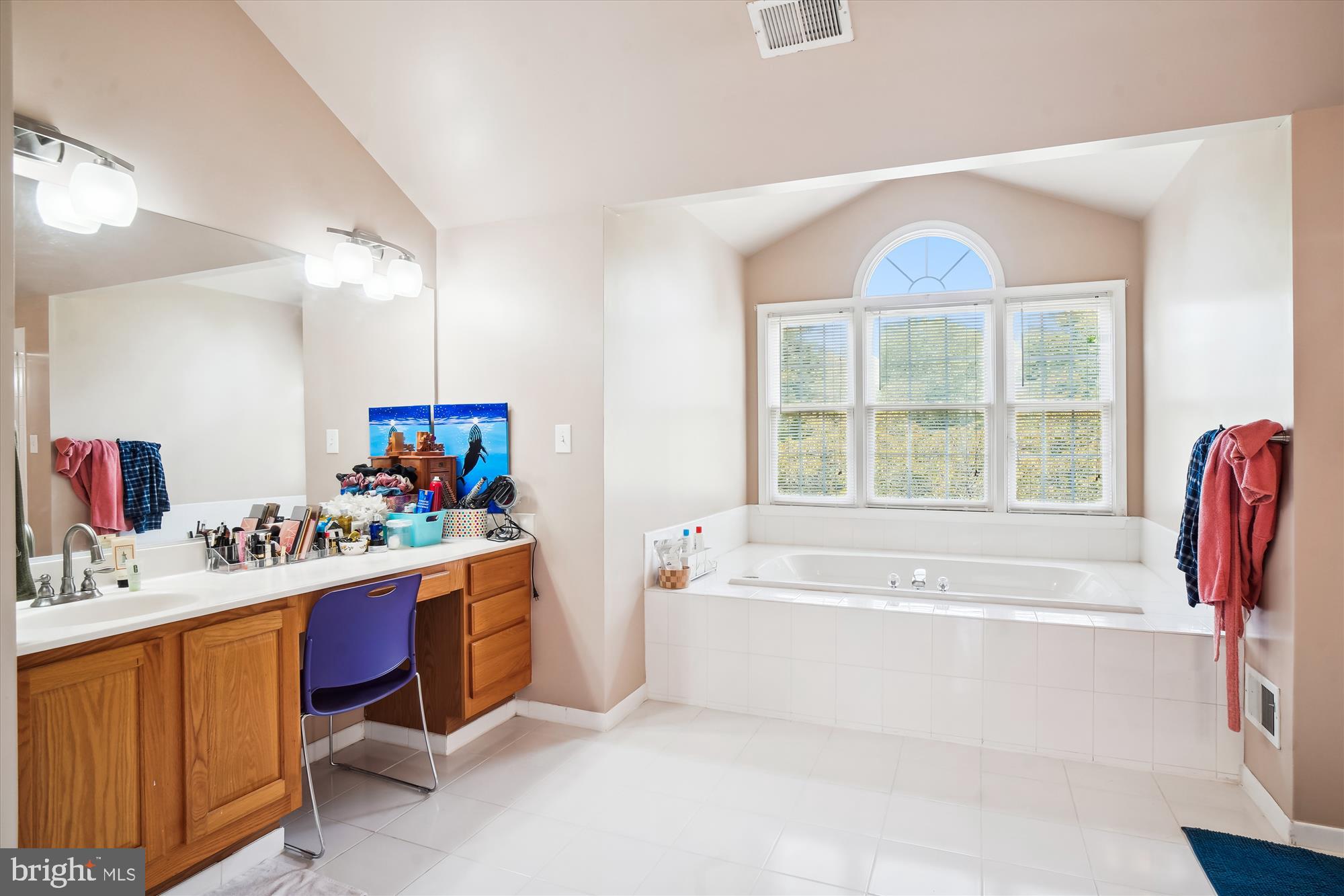 SMALLS NURSERY - Residential