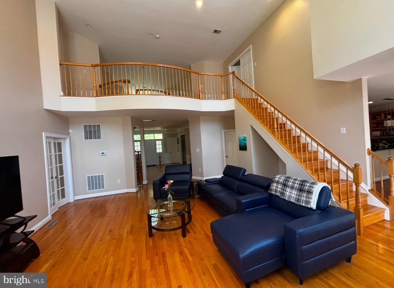 SMALLS NURSERY - Residential