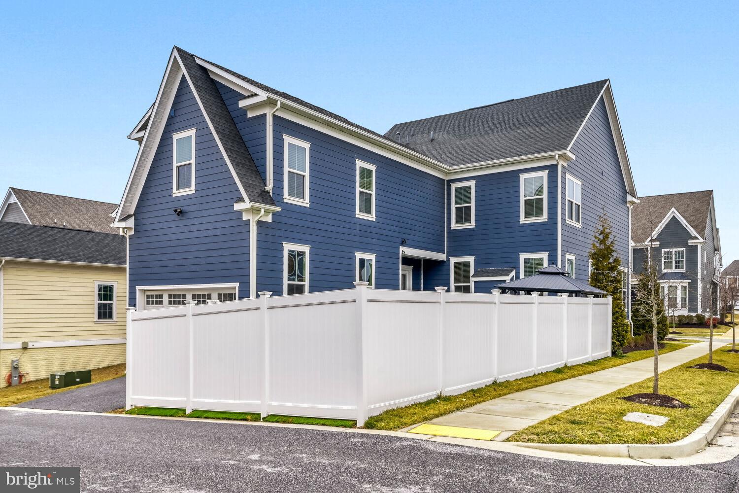 GREENLEIGH AT CROSSROADS - Residential Lease