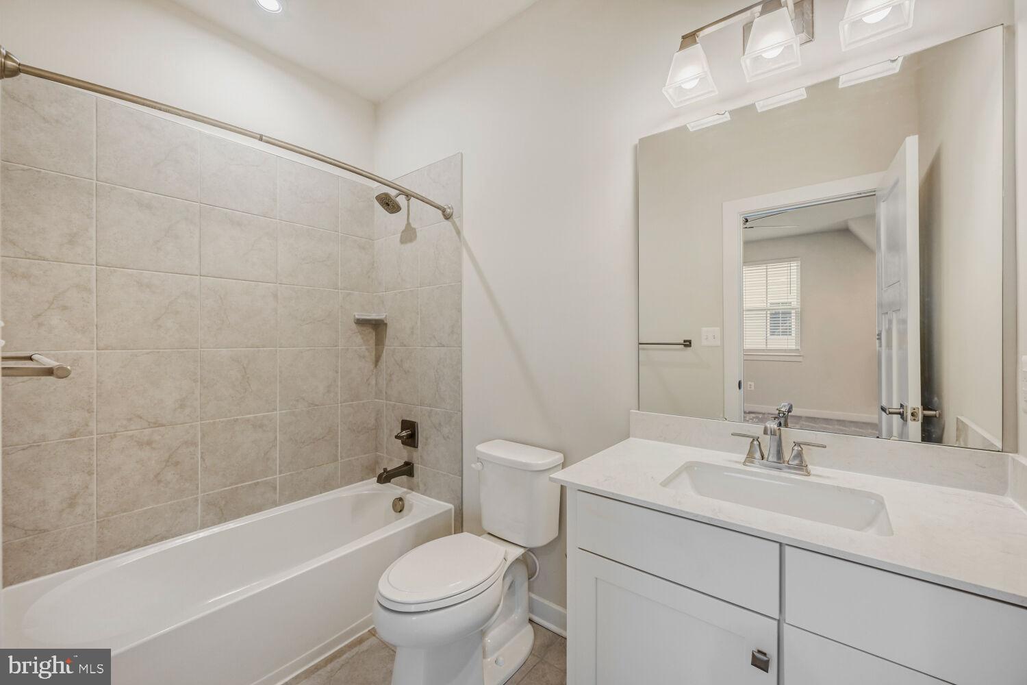 GREENLEIGH AT CROSSROADS - Residential Lease