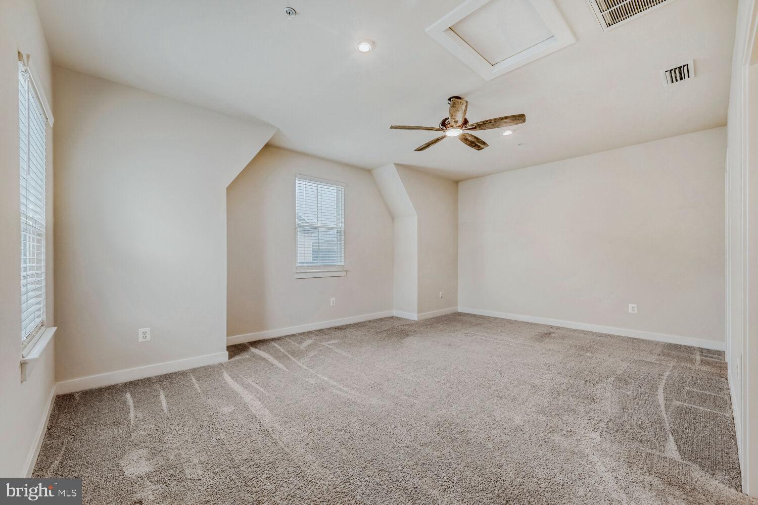 GREENLEIGH AT CROSSROADS - Residential Lease