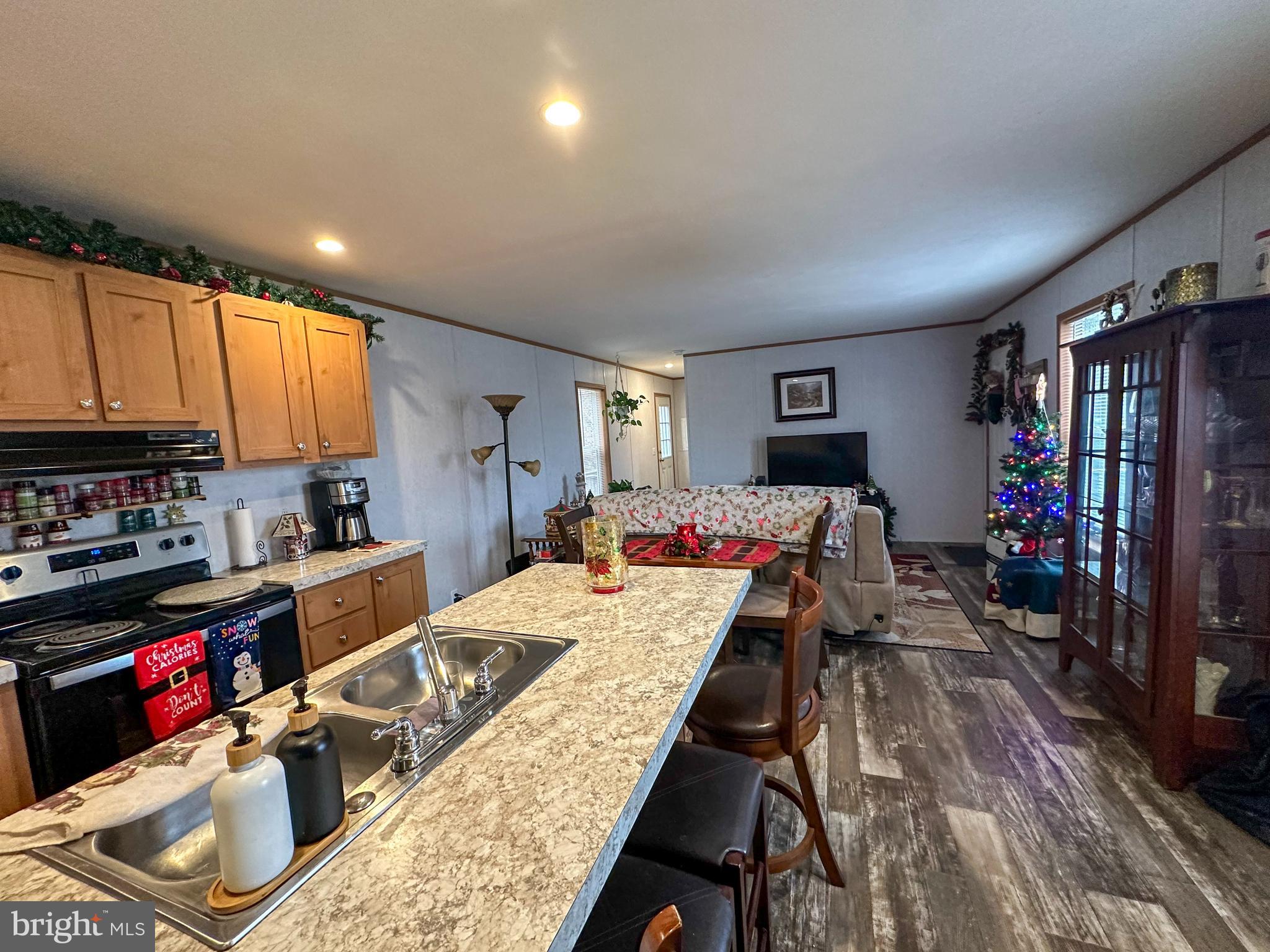 HILLCREST MHP - Residential