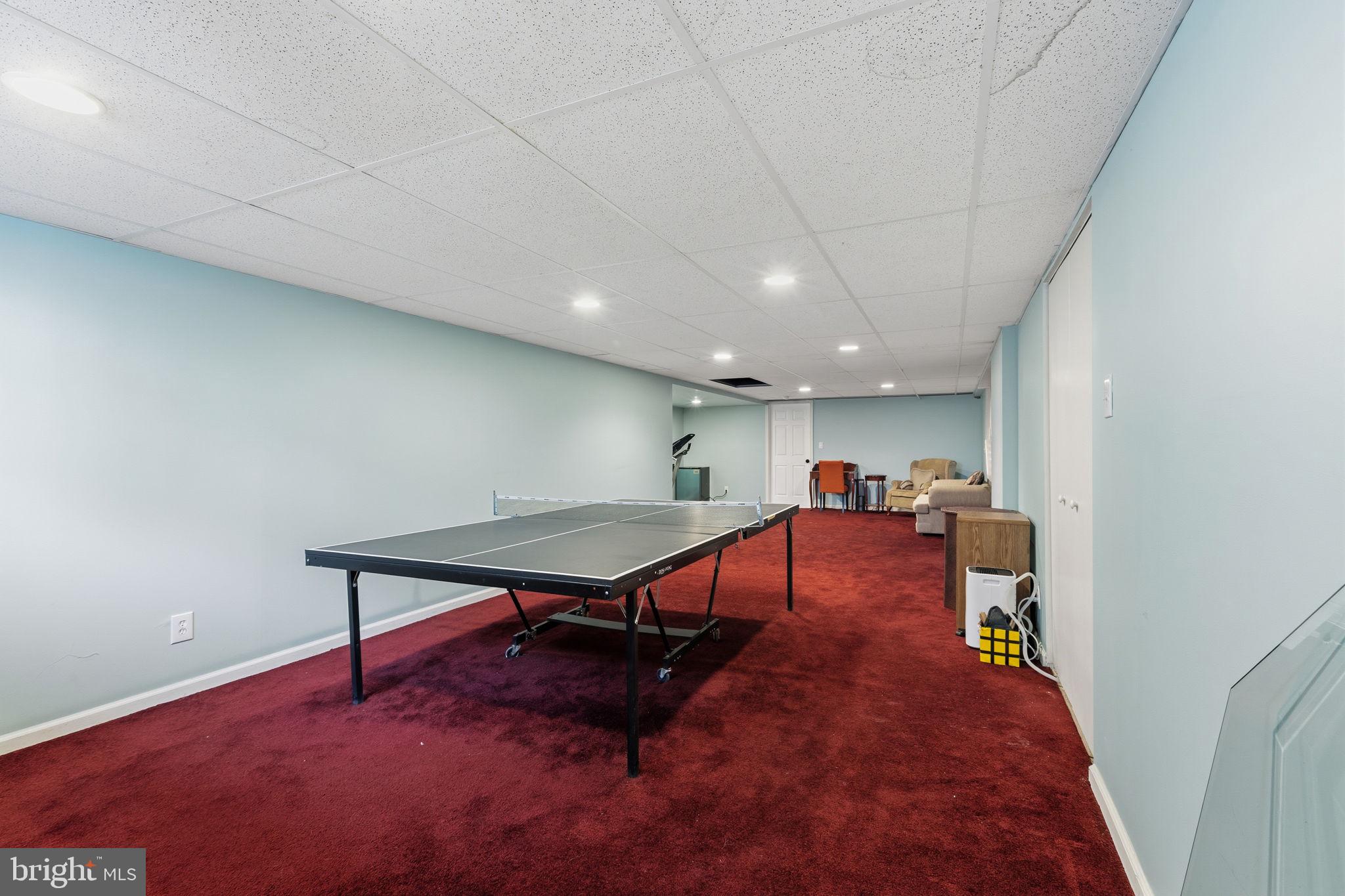 MIDDLE RUN CROSSIN - Residential