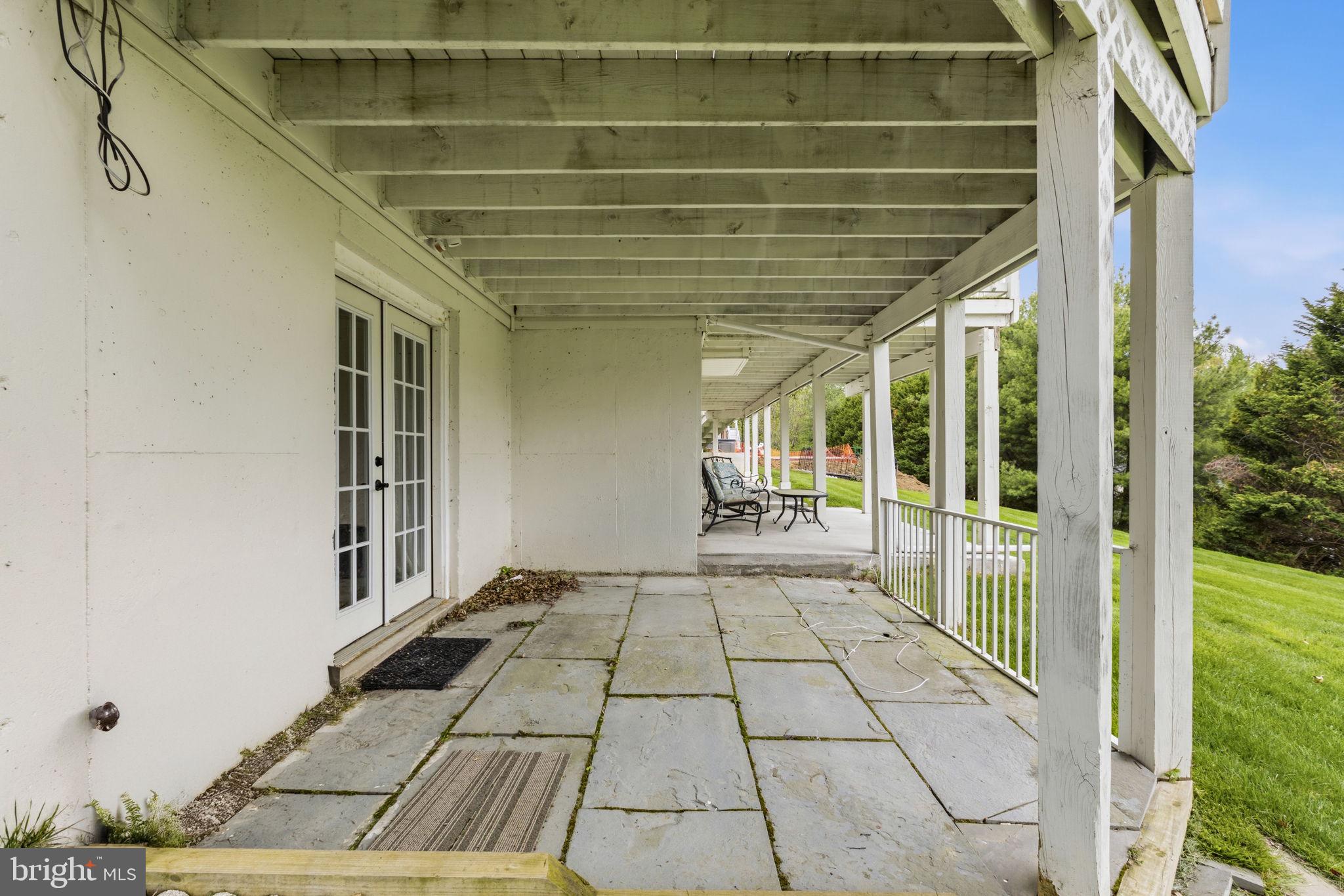 MIDDLE RUN CROSSIN - Residential