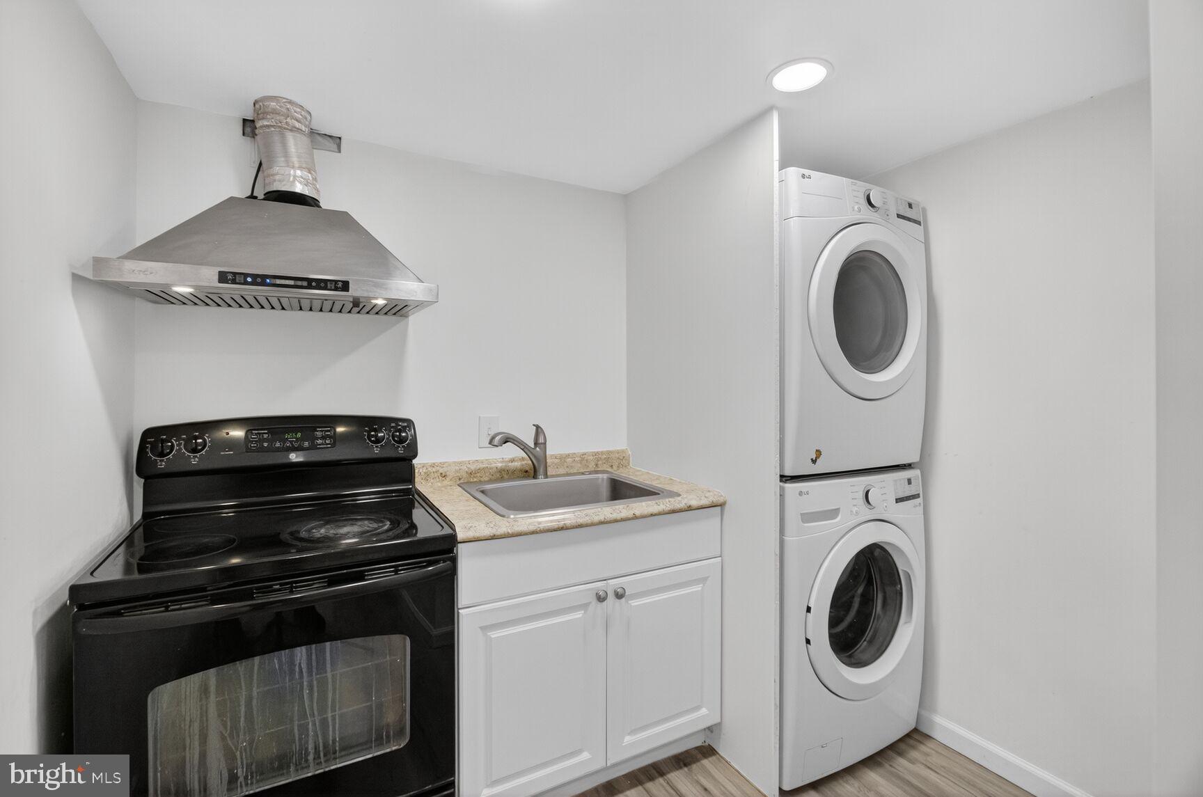 TWINBROOK FOREST - Residential