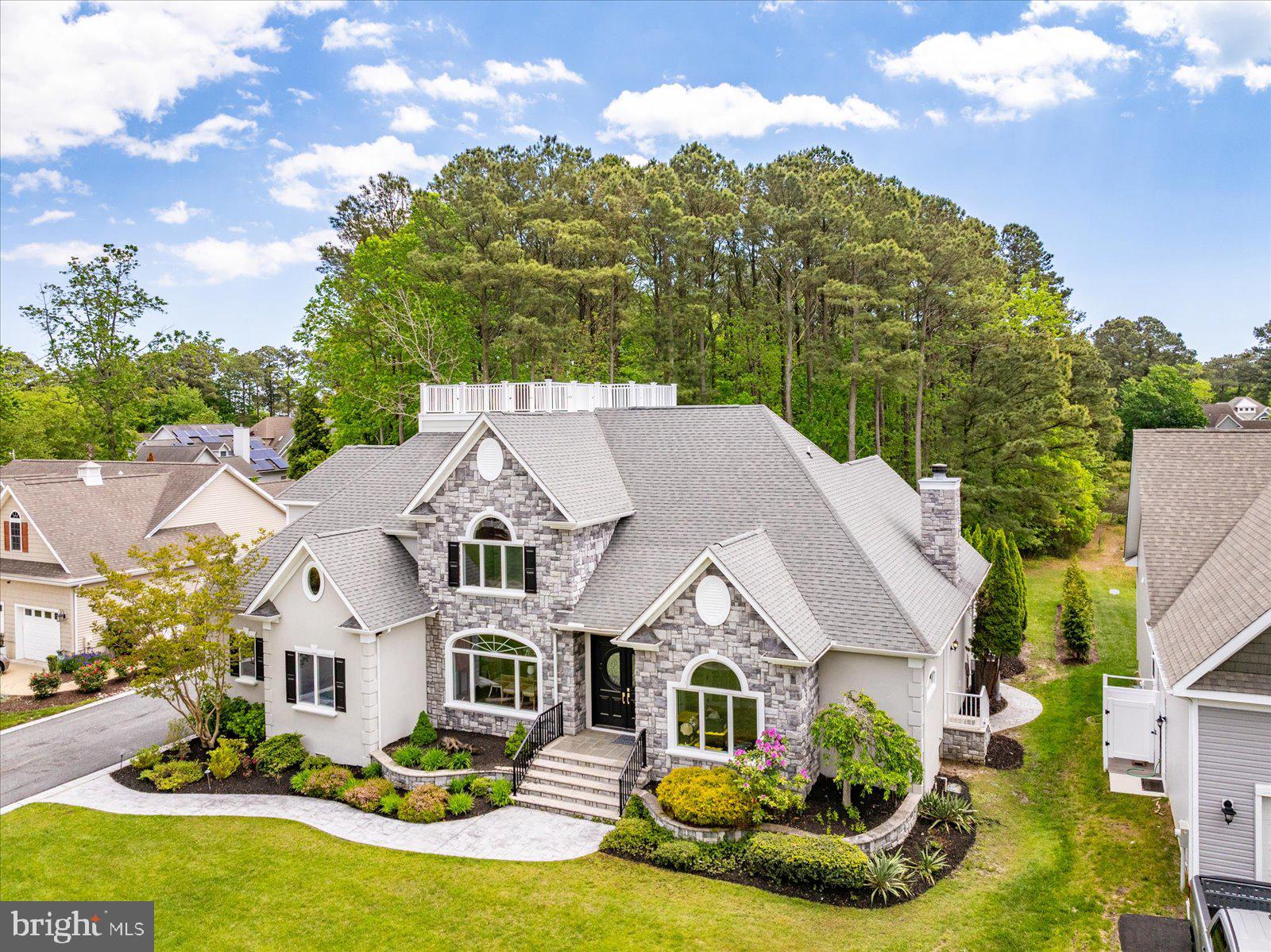 9406 LAKE VIEW DRIVE