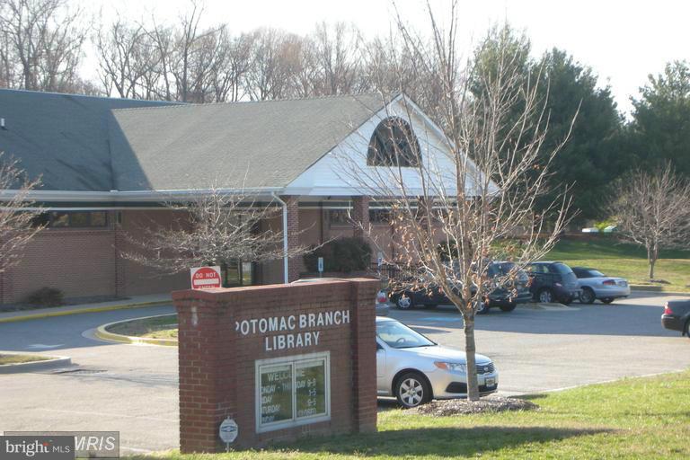 INDIAN HEAD MANOR SUB - Residential