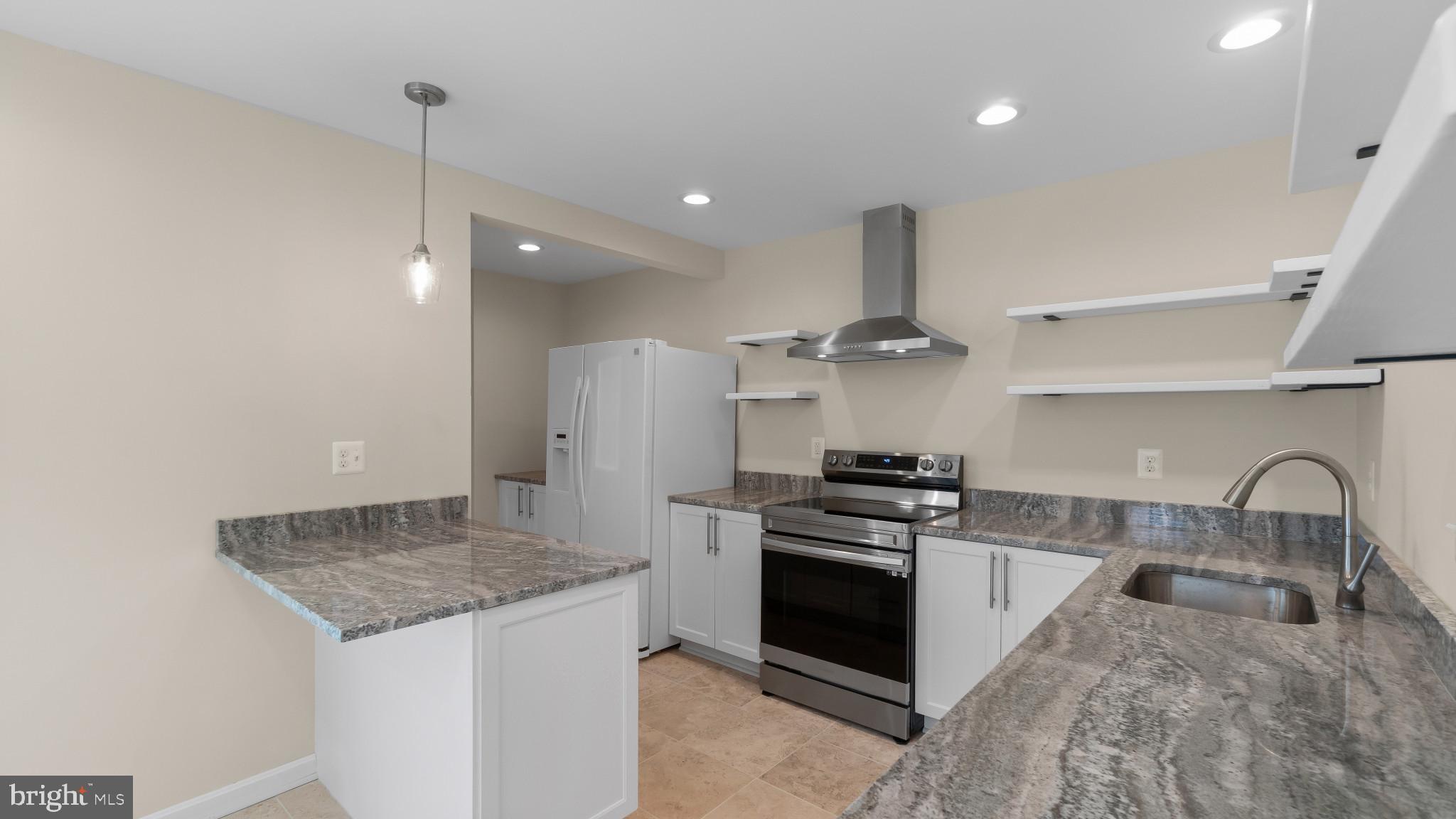 632 TOWNE CENTER DRIVE