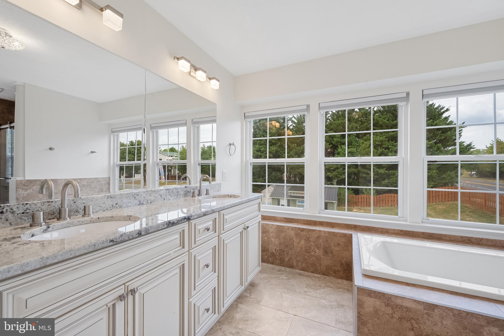 BATTLEFIELD ESTATES - Residential