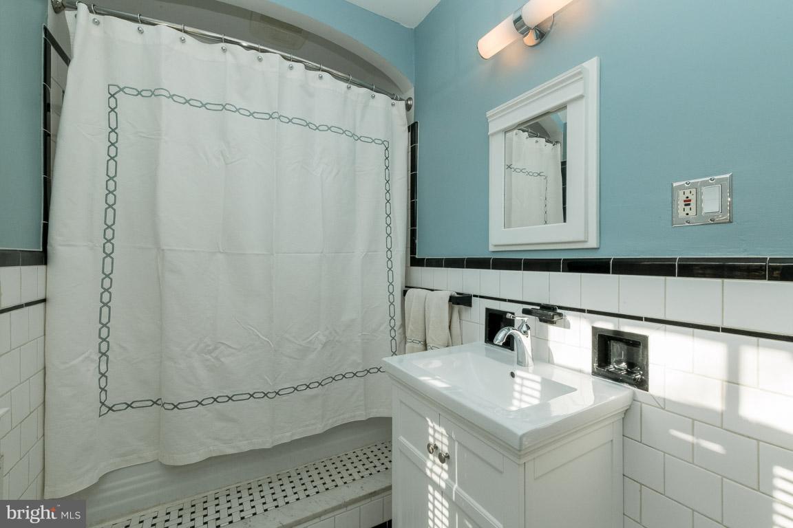 GREATER HOMELAND HISTORIC DISTRICT - Residential