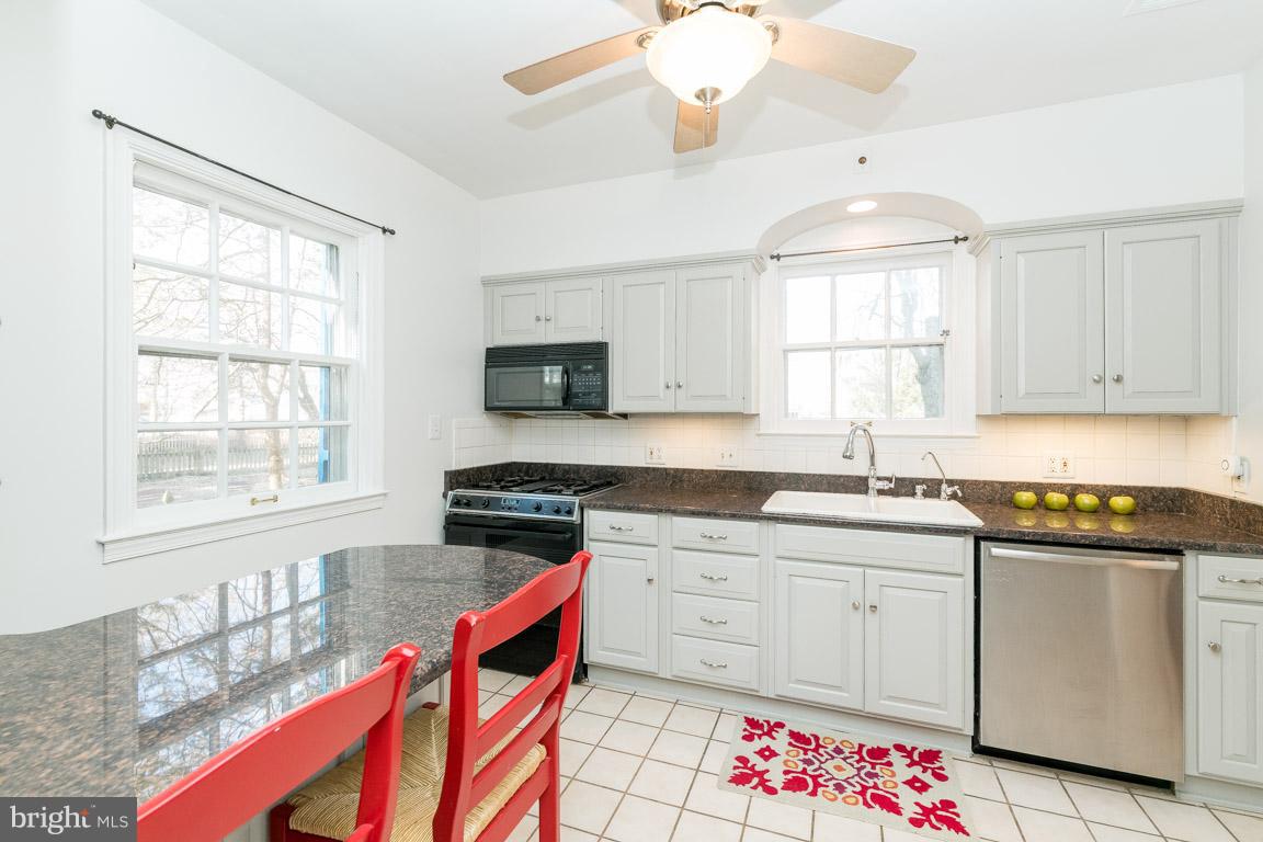 GREATER HOMELAND HISTORIC DISTRICT - Residential