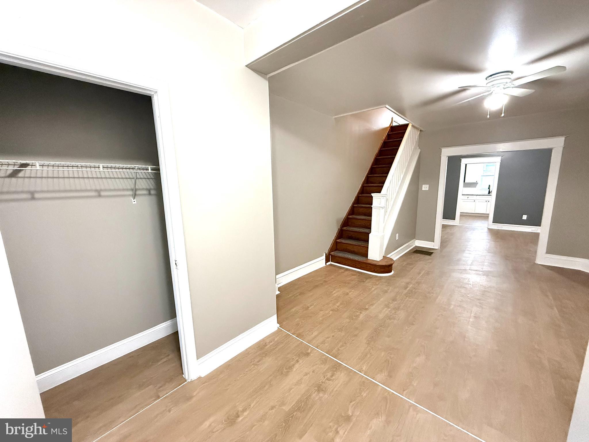 208 W RUSCOMB STREET