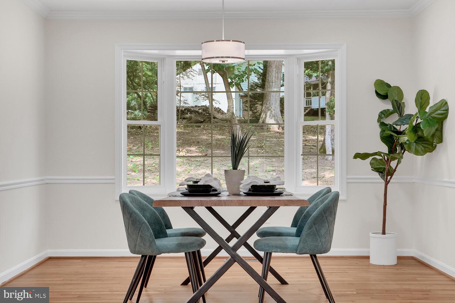 LAYTONSVILLE KNOLLS - Residential