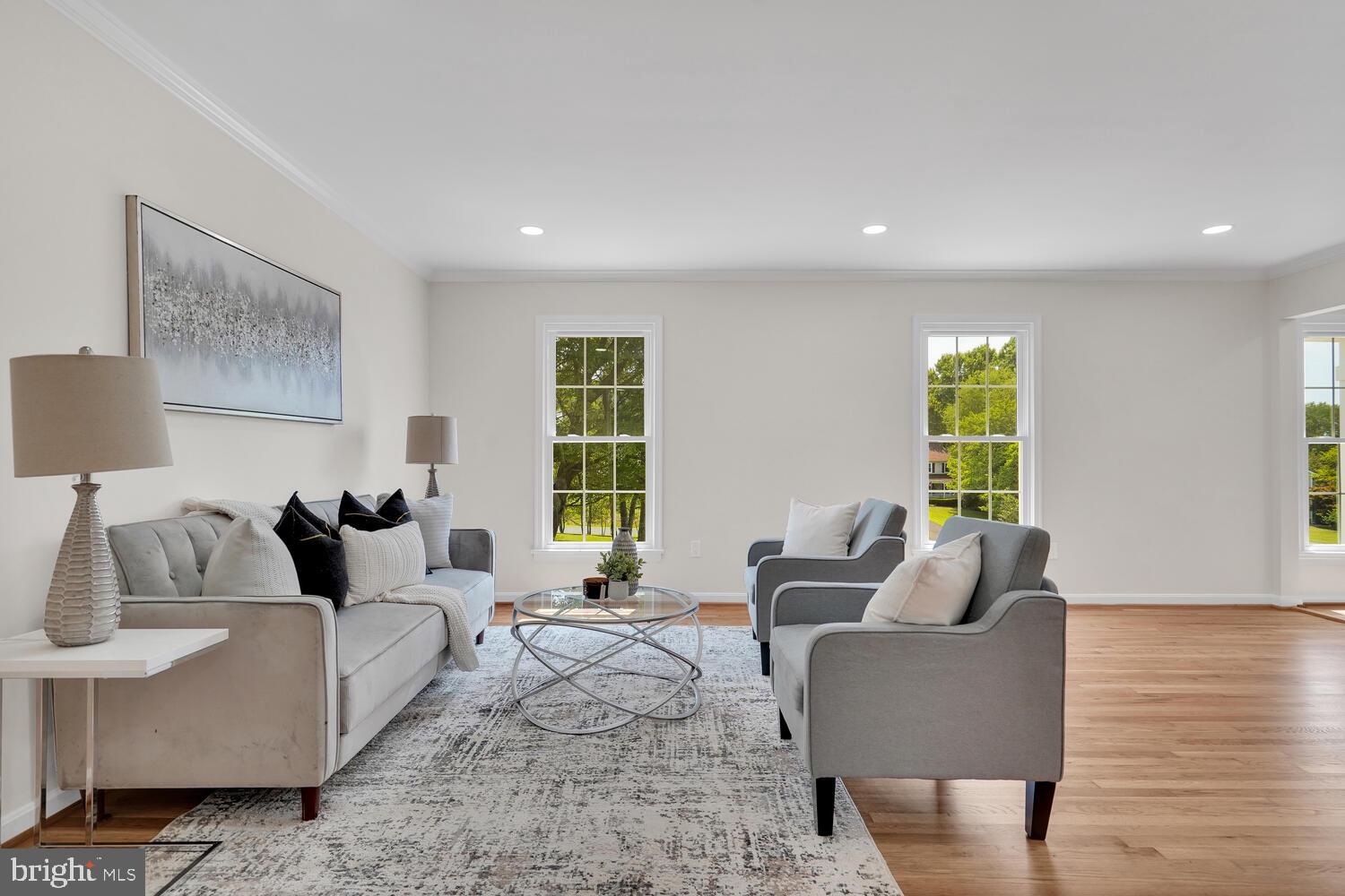 LAYTONSVILLE KNOLLS - Residential