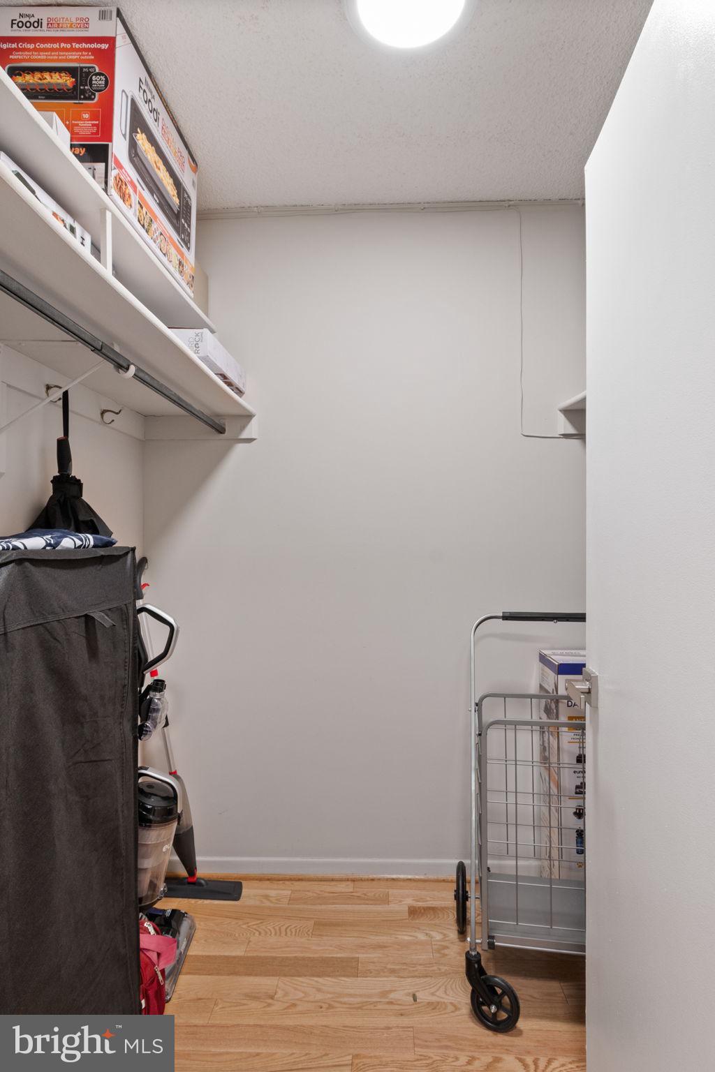 SKYLINE PLAZA - Residential