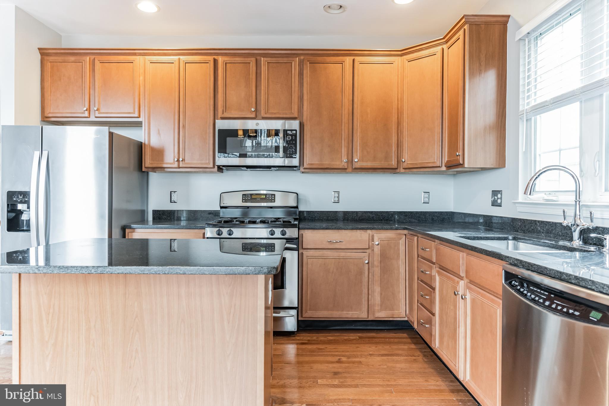 BELMONT COUNTRY CLUB - Residential Lease