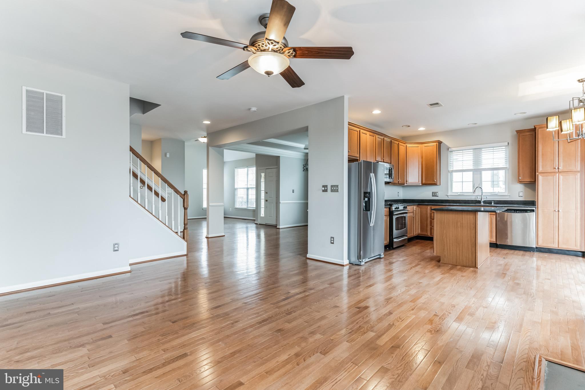 BELMONT COUNTRY CLUB - Residential Lease