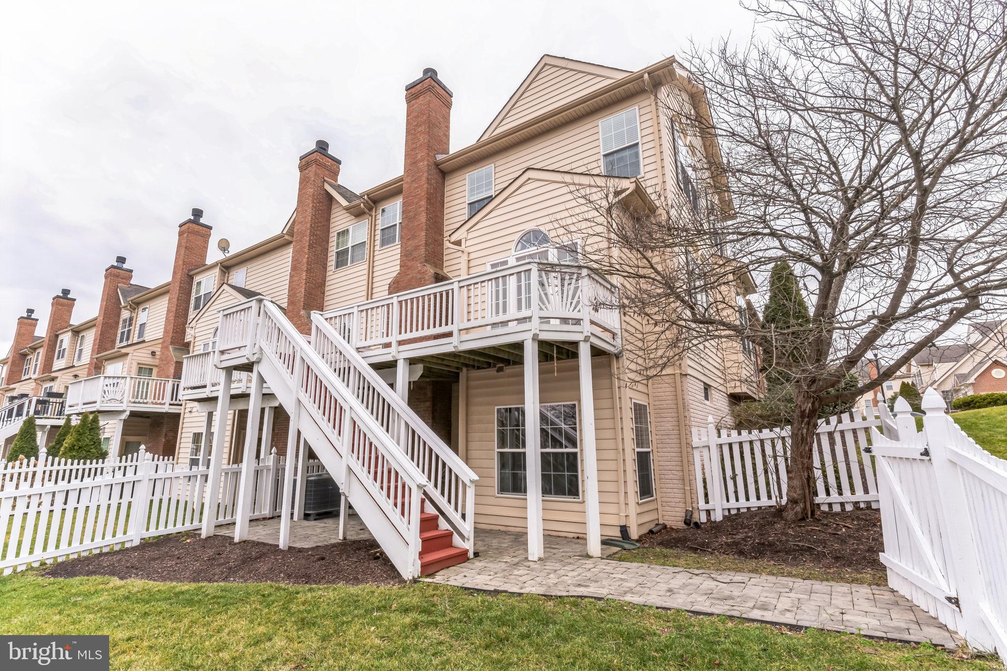 BELMONT COUNTRY CLUB - Residential Lease