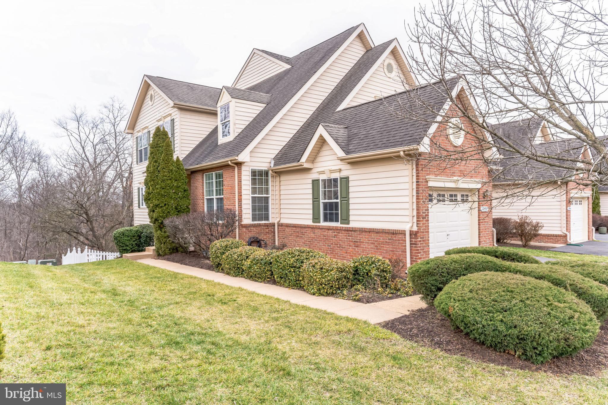 BELMONT COUNTRY CLUB - Residential Lease