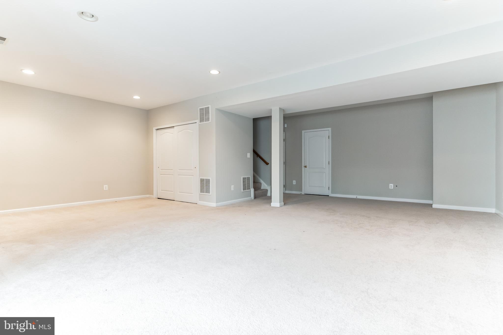 BELMONT COUNTRY CLUB - Residential Lease