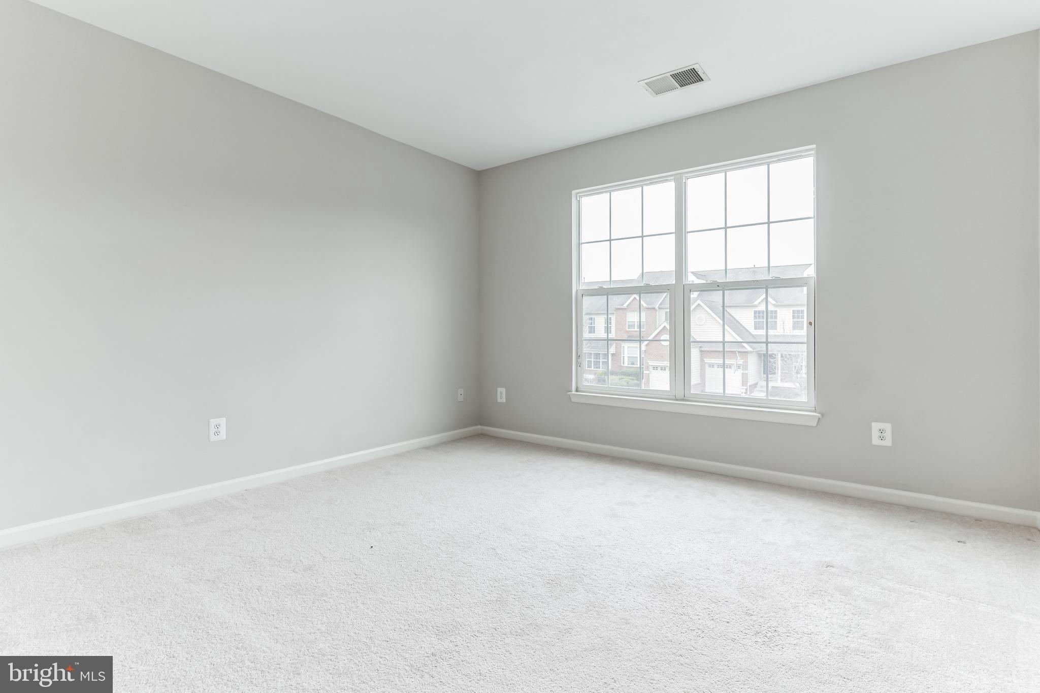 BELMONT COUNTRY CLUB - Residential Lease