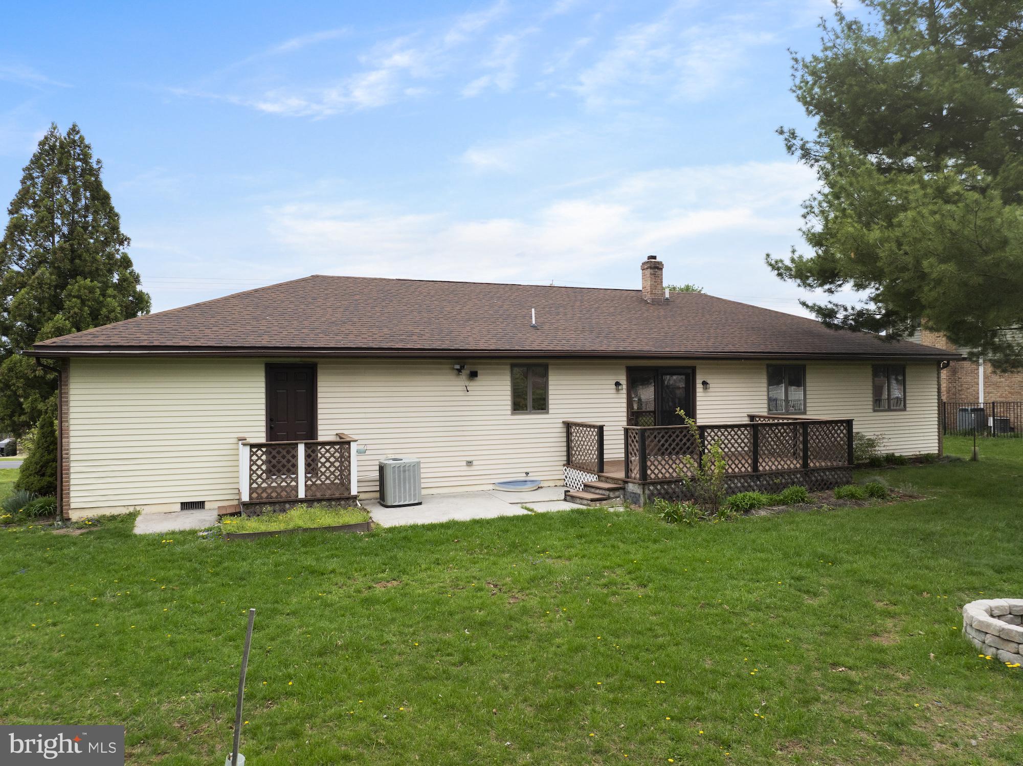 LAKE HERITAGE - Residential