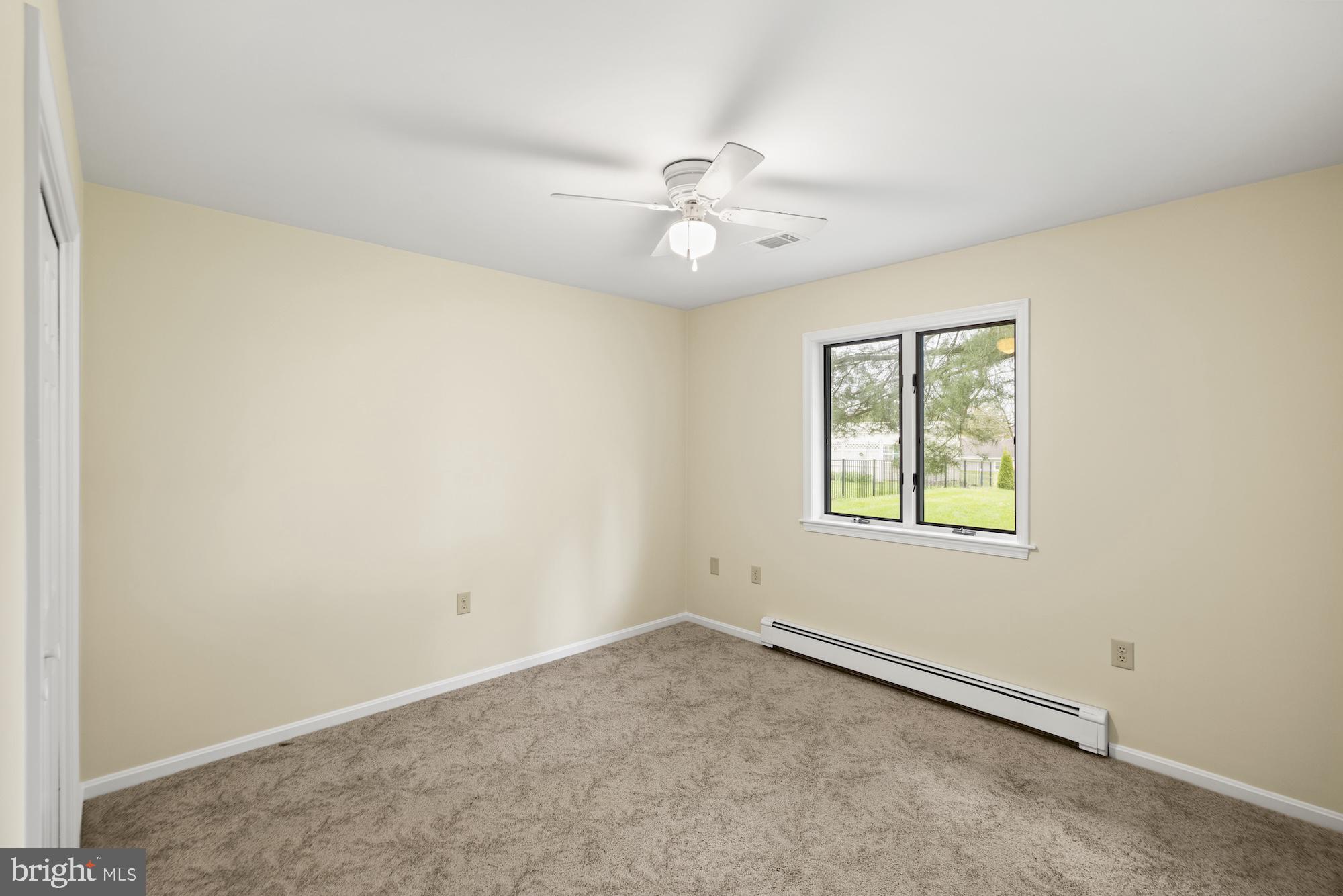 LAKE HERITAGE - Residential