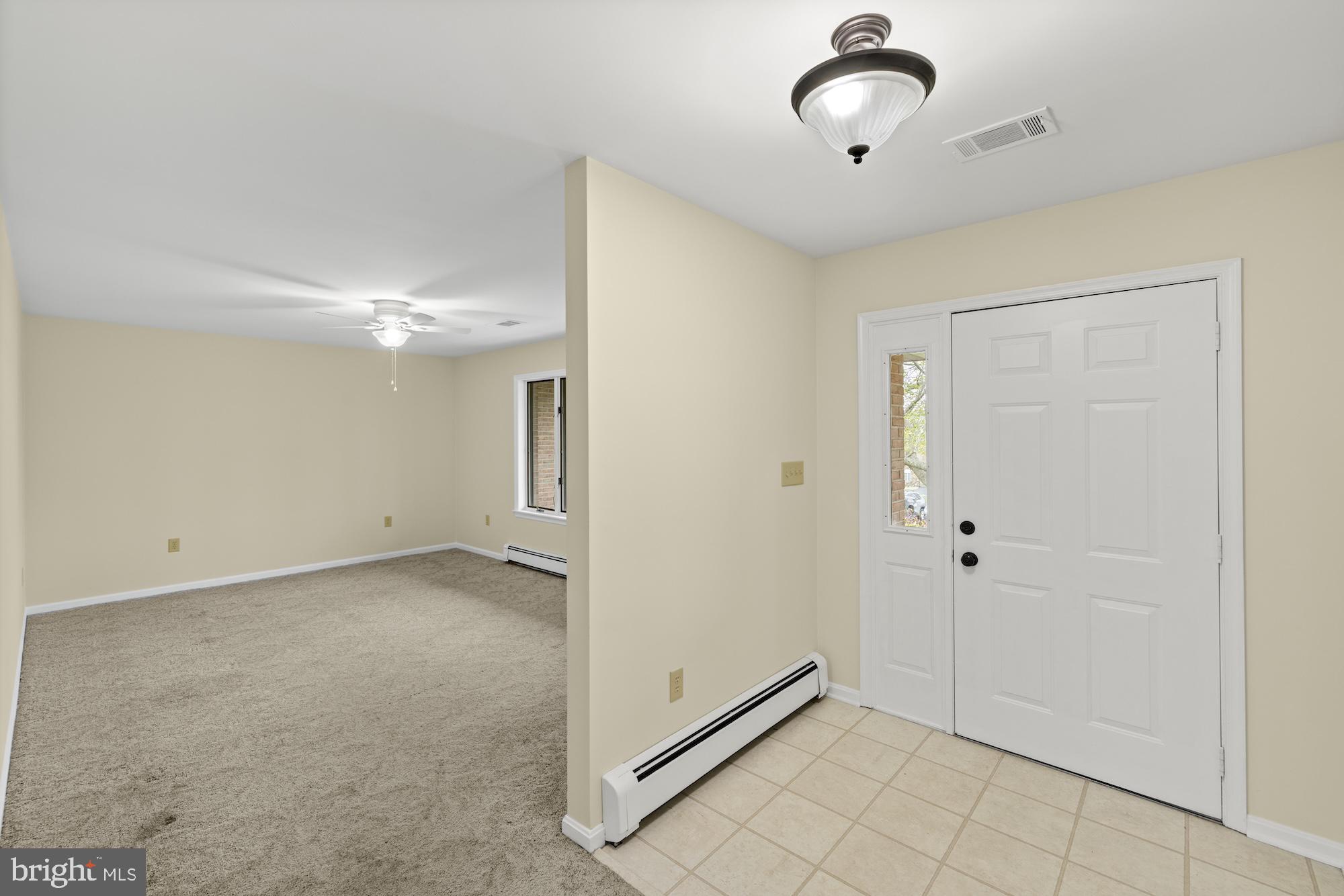 LAKE HERITAGE - Residential