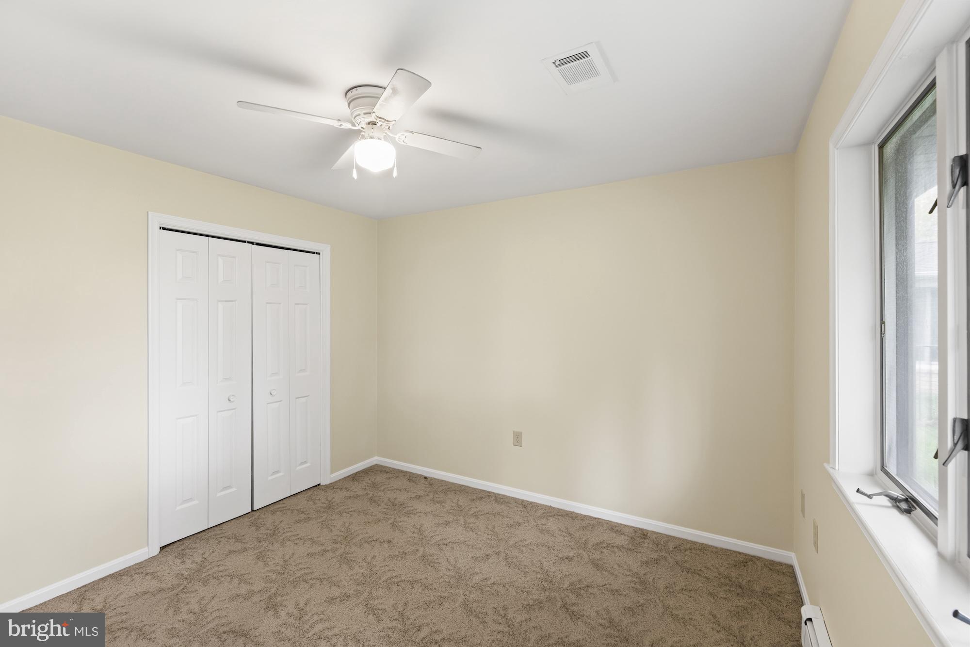 LAKE HERITAGE - Residential