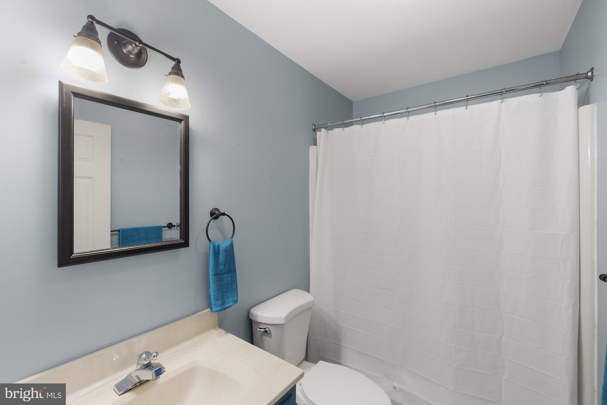 LAKE HERITAGE - Residential